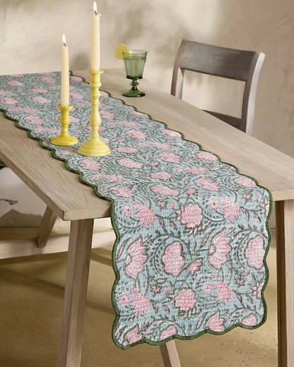Sway In - Table Runner
